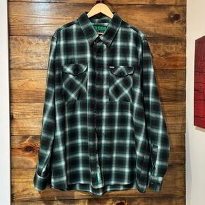 Dixxon Flannel Co “The Emerald Isle” Long Sleeve Flannel | XXL | with Buttons